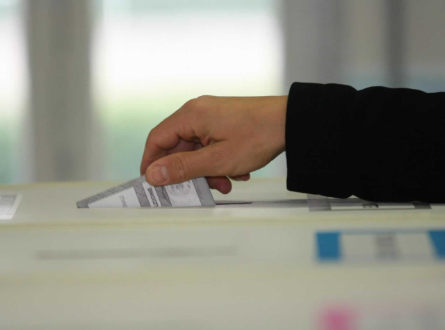 Elezioni 8 e 9 giugno affissione manifesto di assegnazione seggi alle circoscrizioni elettorali della Regione
